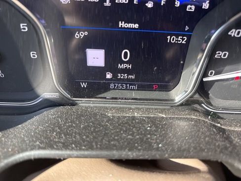 Used 2021 GMC Yukon Denali w/ LPO, Illumination Package image 2