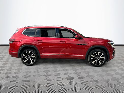 Used 2024 Volkswagen Atlas SEL Premium R-Line image 8
