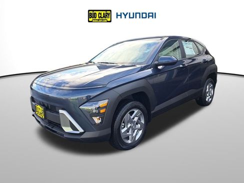 New 2026 Hyundai Kona SE image 1