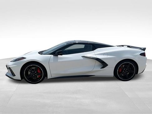 Used 2024 Chevrolet Corvette Stingray Premium Conv w/ Z51 Performance Package RWD image 5