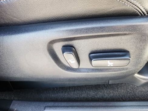 Used 2023 Toyota 4Runner Limited image 8