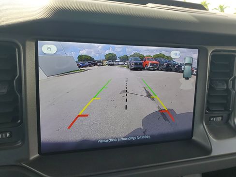 Used 2025 Ford Bronco Big Bend image 11