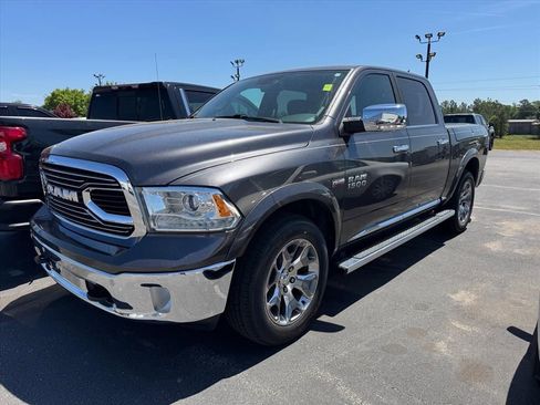 Used 2017 RAM 1500 Limited AWD/4WD image 3