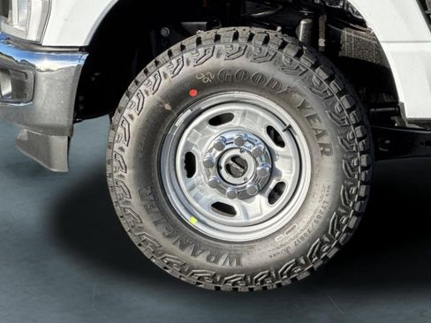 New 2026 Ford F350 XL w/ XL Off-Road Package AWD/4WD image 28