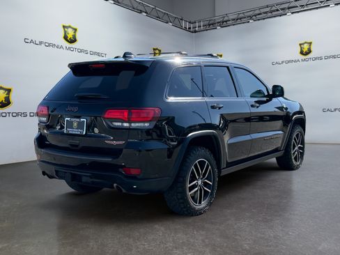 Used 2018 Jeep Grand Cherokee Trailhawk w/ Trailhawk Luxury Group AWD/4WD image 5