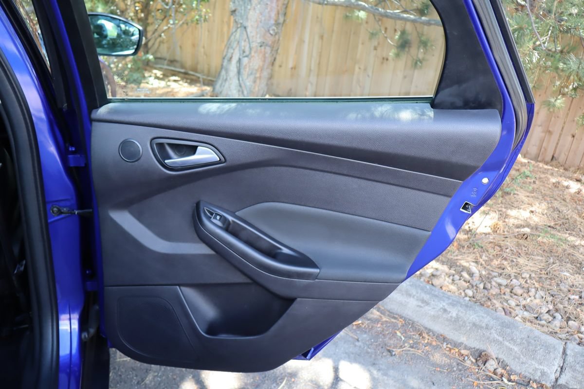 Used 2014 Ford Focus Titanium FWD image 25