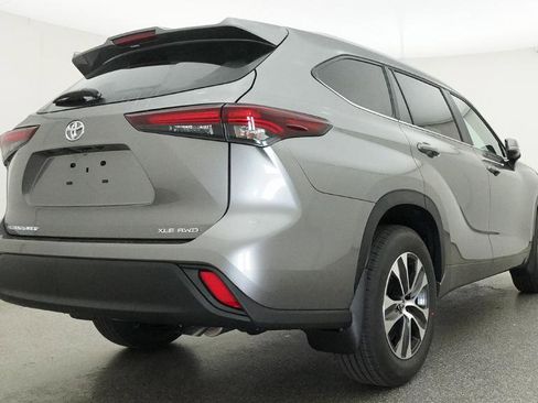 New 2026 Toyota Highlander XLE AWD/4WD image 14