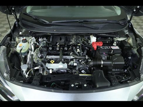 Used 2025 Nissan Versa SV FWD image 18
