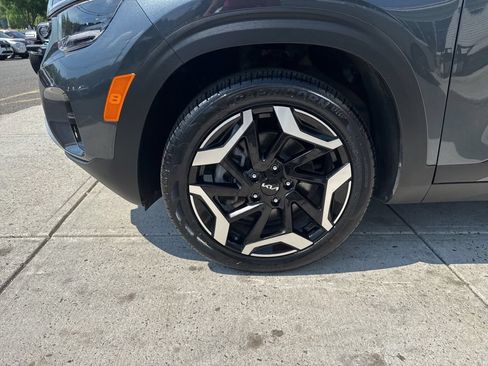 Used 2024 Kia Seltos SX w/ SX Sunroof Package AWD/4WD image 21