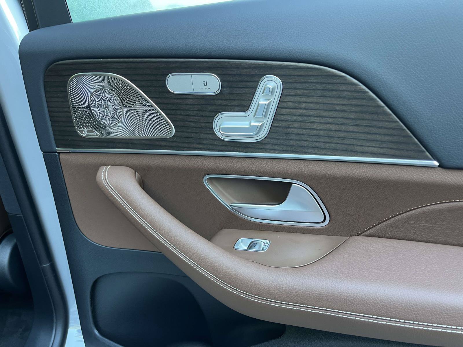 New 2027 Mercedes-Benz GLS 450 4MATIC image 48