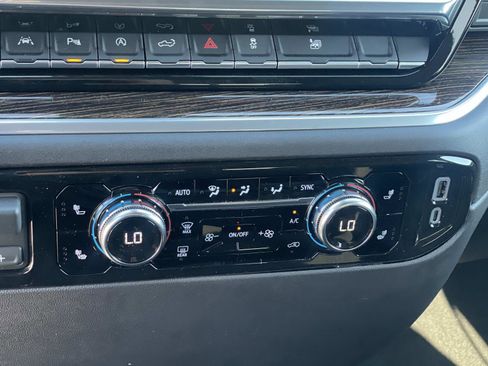 New 2026 GMC Sierra 1500 SLE w/ Preferred Package image 16