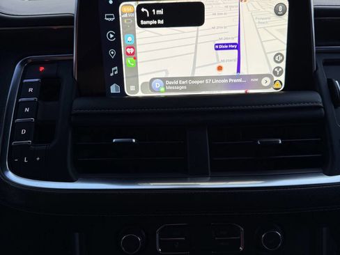 Used 2022 Chevrolet Suburban Premier AWD/4WD image 20