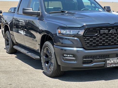 New 2026 RAM 1500 Express AWD/4WD image 11