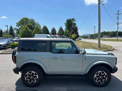 Used 2023 Ford Bronco Outer Banks AWD/4WD image 6