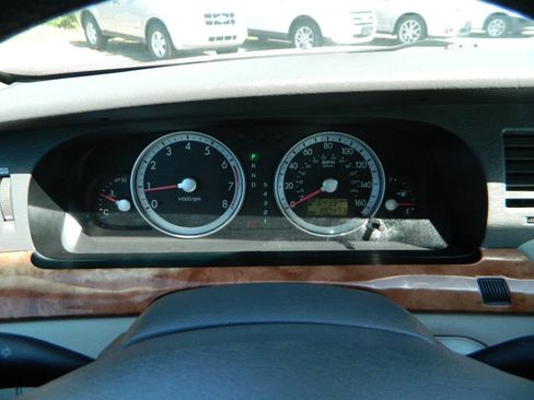 Used 2005 Kia Amanti image 18