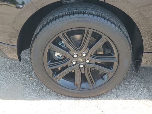 Used 2024 Ford Edge ST-Line AWD/4WD image 7