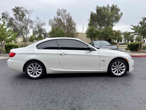 Used 2011 BMW 328i xDrive Coupe image 12
