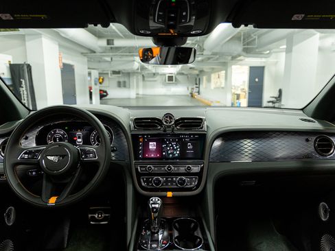 Used 2026 Bentley Bentayga Speed image 44