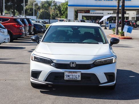 Used 2024 Honda Civic Sport image 2