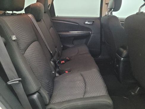 Used 2019 Dodge Journey SE w/ Connectivity Group image 19