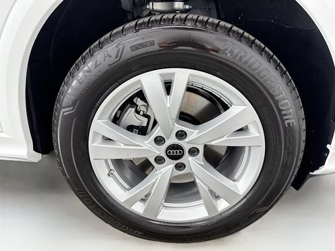 Certified 2025 Audi Q5 Premium w/ Convenience Package AWD/4WD image 31