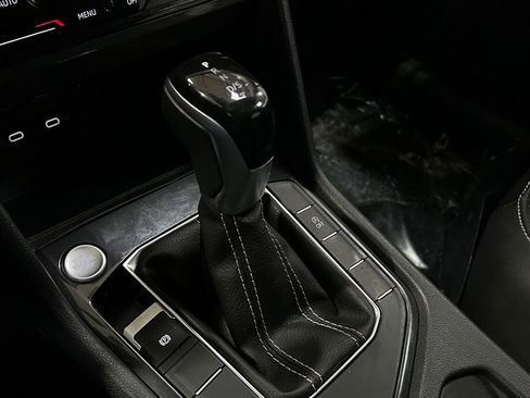 Used 2024 Volkswagen Tiguan Wolfsburg Edition image 23