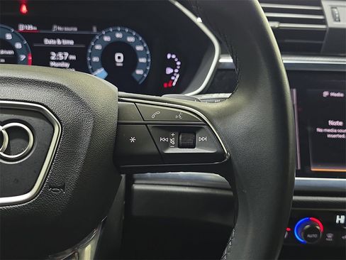 Certified 2024 Audi Q3 2.0T Premium Plus image 21