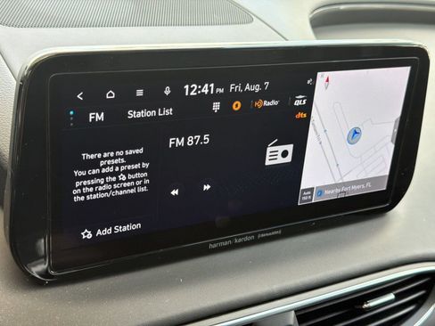 Used 2023 Hyundai Santa Fe Calligraphy FWD image 20