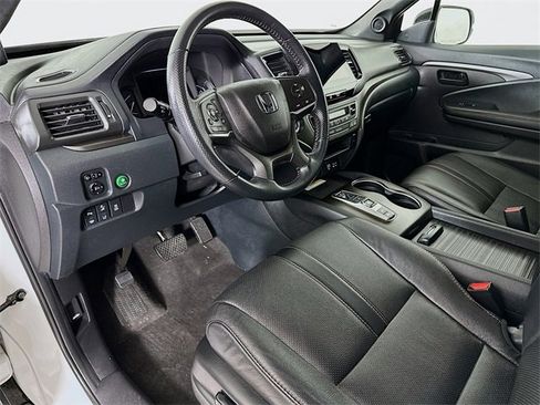 Certified 2022 Honda Passport TrailSport image 21