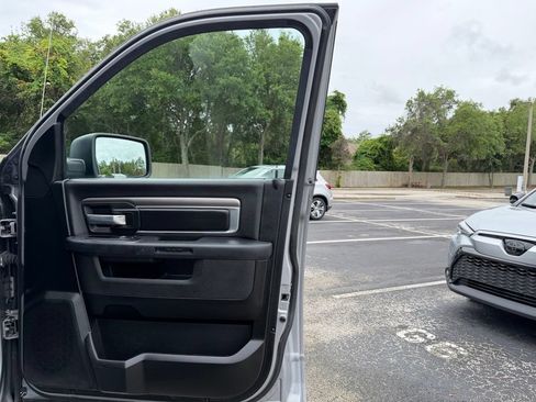 Used 2024 RAM 1500 Warlock RWD image 32