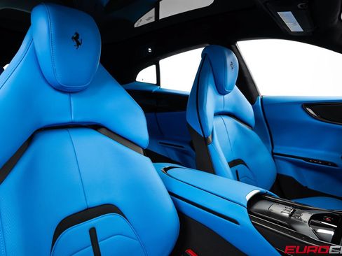 Used 2026 Ferrari Purosangue AWD/4WD image 46