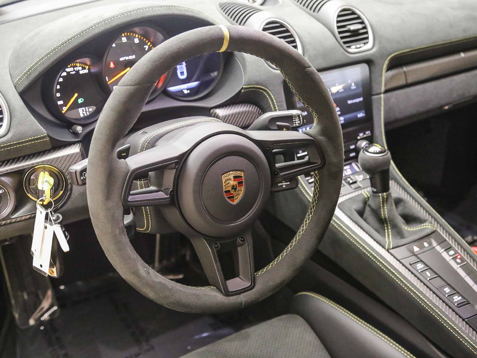 Certified 2024 Porsche 718 Cayman GT4 RS RWD image 20