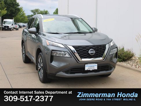 Used 2023 Nissan Rogue SV w/ SV Premium B Package AWD/4WD image 3
