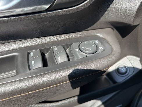 Used 2020 GMC Terrain SLT AWD/4WD image 37