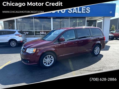 Used 2018 Dodge Grand Caravan SXT image 1