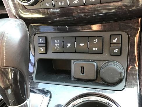 Used 2017 Buick Enclave Leather w/ Trailering Package AWD/4WD image 9