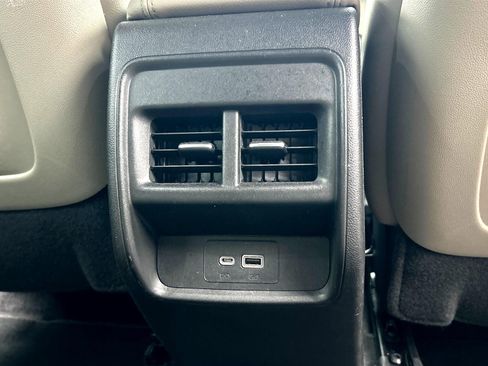 Used 2019 Cadillac XT4 Luxury image 19