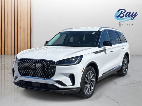 New 2026 Lincoln Aviator 2WD image 1