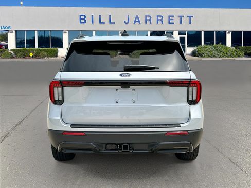 New 2026 Ford Explorer ST-Line RWD image 5