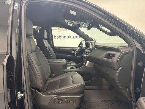 Used 2024 Chevrolet Suburban RST w/ Luxury Package image 38