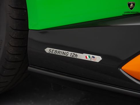 Used 2020 Lamborghini Huracan EVO image 7