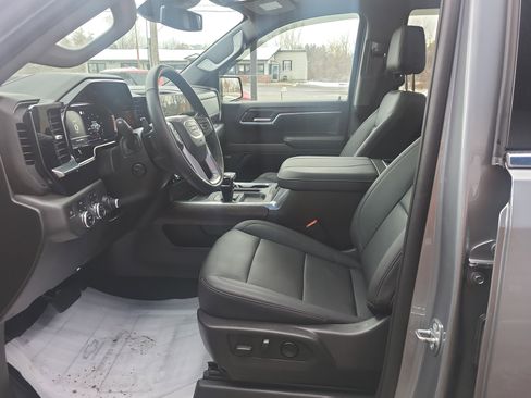 Certified 2023 GMC Sierra 1500 SLT w/ SLT Premium Package image 5