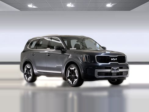Used 2023 Kia Telluride EX w/ EX Captain's Chair Package FWD image 7