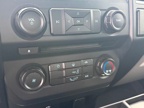 Used 2018 Ford F150 XL w/ Equipment Group 101A Mid RWD image 9