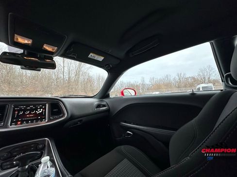 Used 2020 Dodge Challenger SXT w/ Blacktop Package image 22