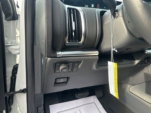 New 2026 Ford Expedition Max Platinum w/ Stealth Appearance Package image 36