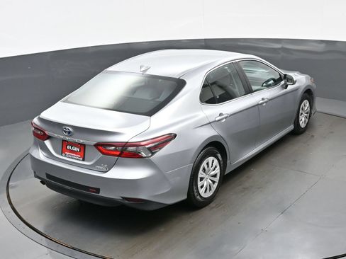 Used 2022 Toyota Camry LE FWD image 41