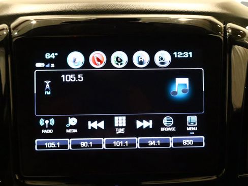 Used 2019 Chevrolet Traverse LT w/ LT Premium Package image 32