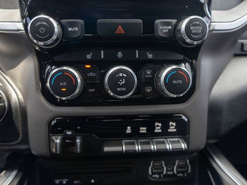 Used 2019 RAM 1500 Big Horn AWD/4WD image 21