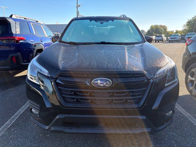 Used 2023 Subaru Forester Premium AWD/4WD image 2